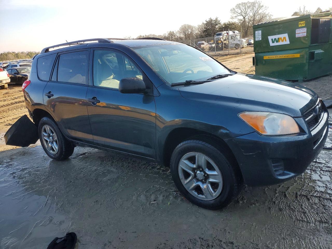 2011 TOYOTA RAV4 BASE photo 4