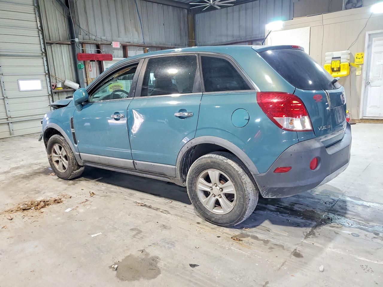 2008 SATURN VUE XE photo 3