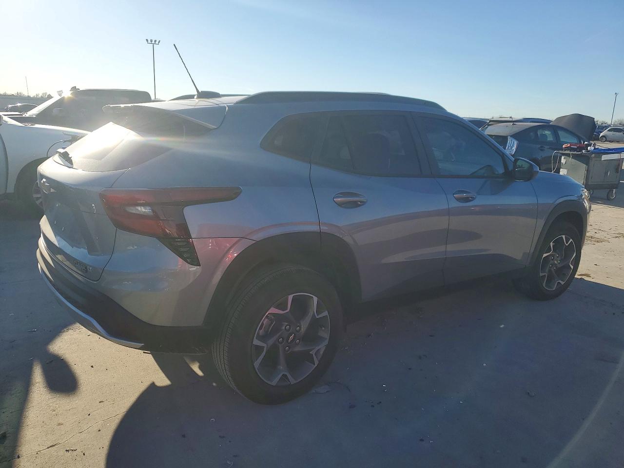 2025 CHEVROLET TRAX 1LT photo 5