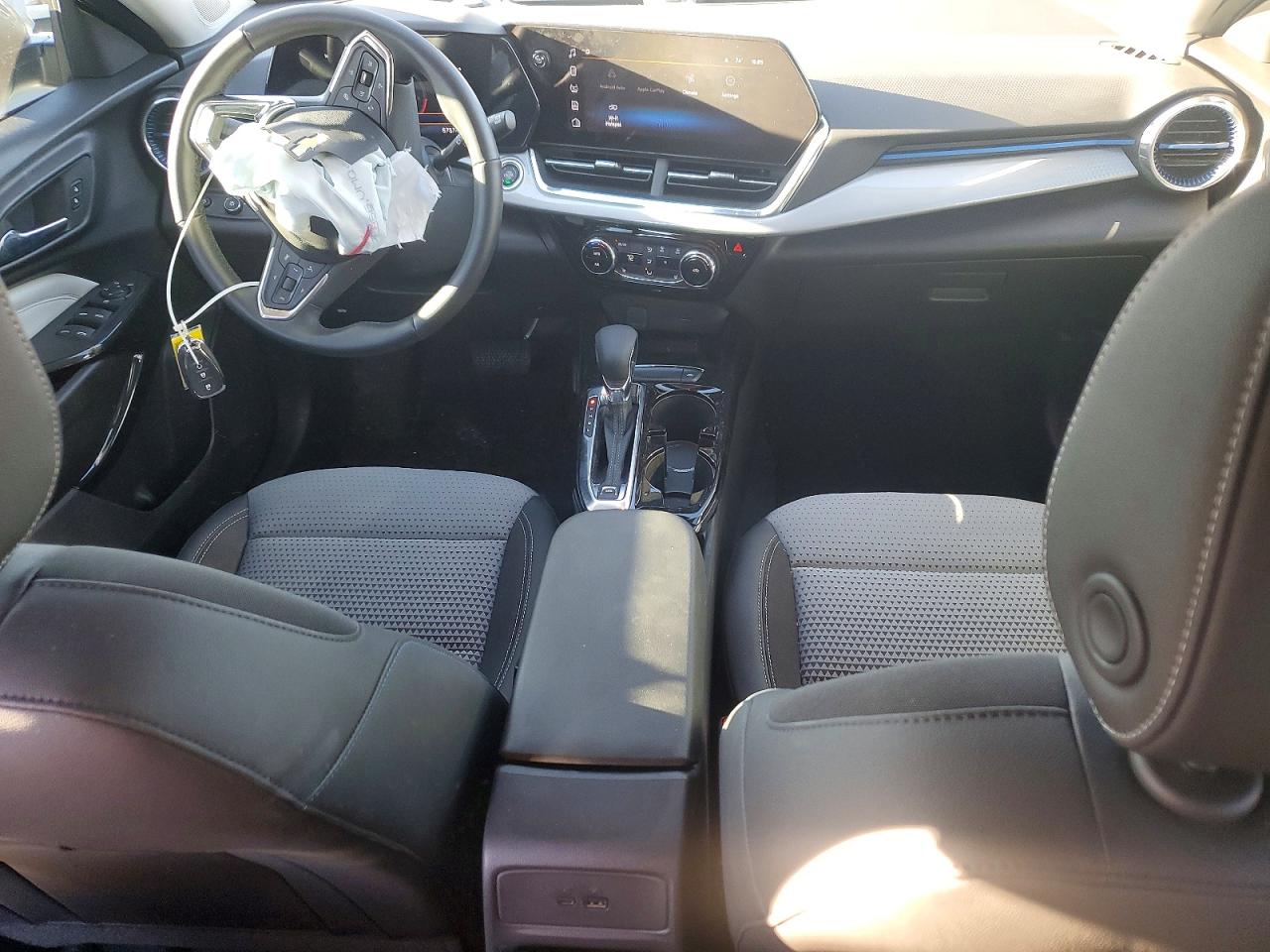 2025 CHEVROLET TRAX 1LT photo 15