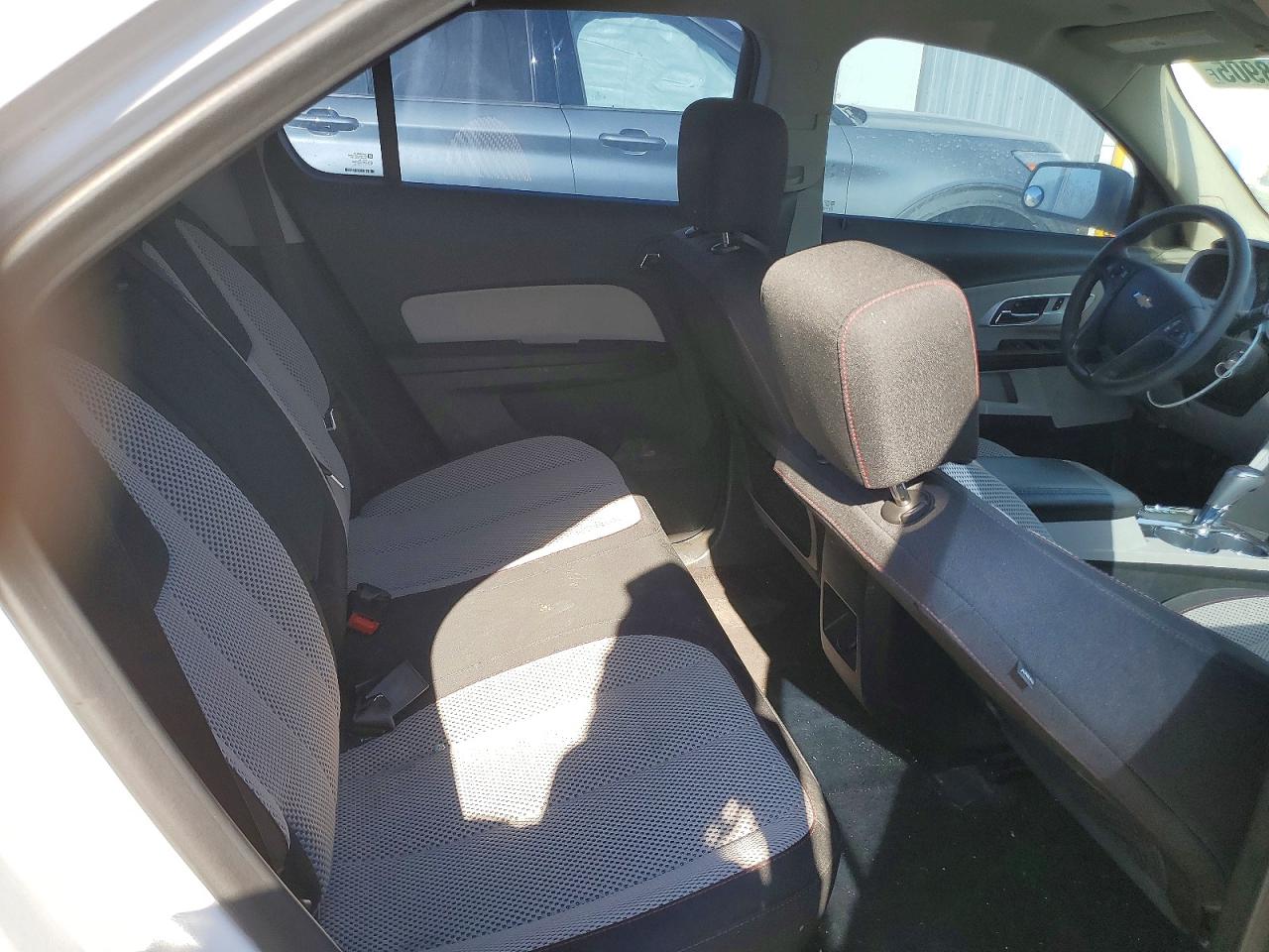 2016 CHEVROLET EQUINOX LS photo 28
