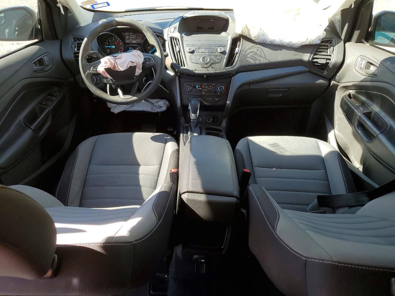 2019 FORD ESCAPE S photo 8