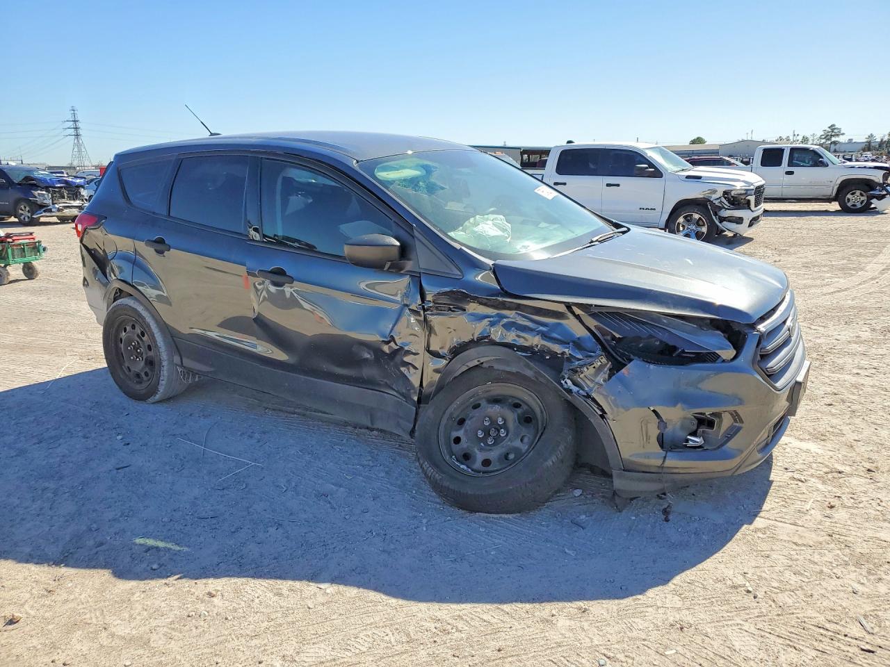 2019 FORD ESCAPE S photo 4
