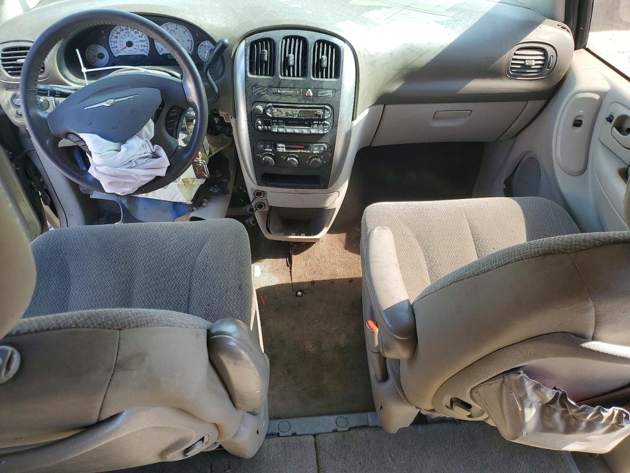 2005 CHRYSLER TOWN & COUNTRY TOURING photo 8