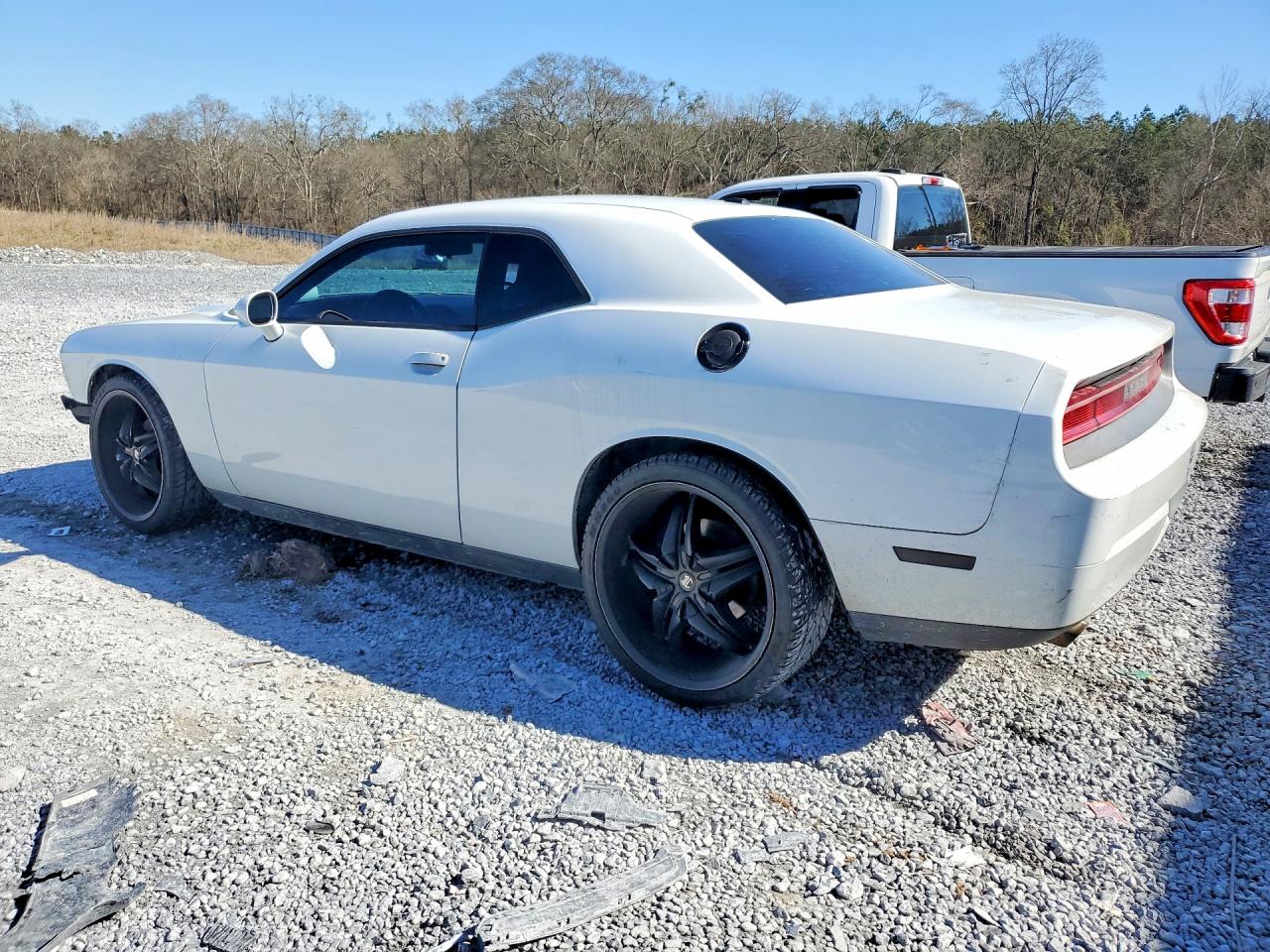 2012 DODGE CHALLENGER SXT photo 4