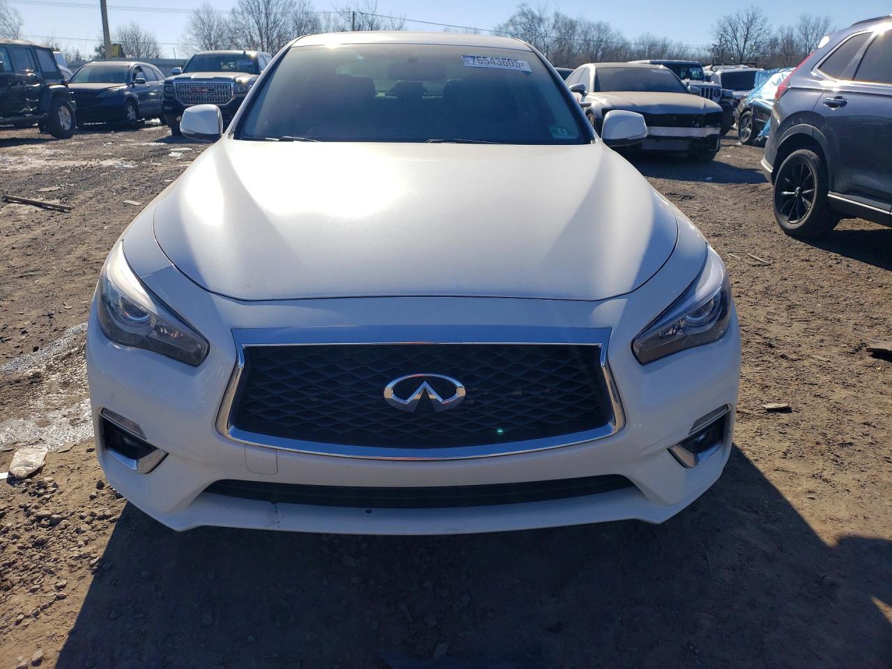 2018 INFINITI Q50 LUXE photo 13