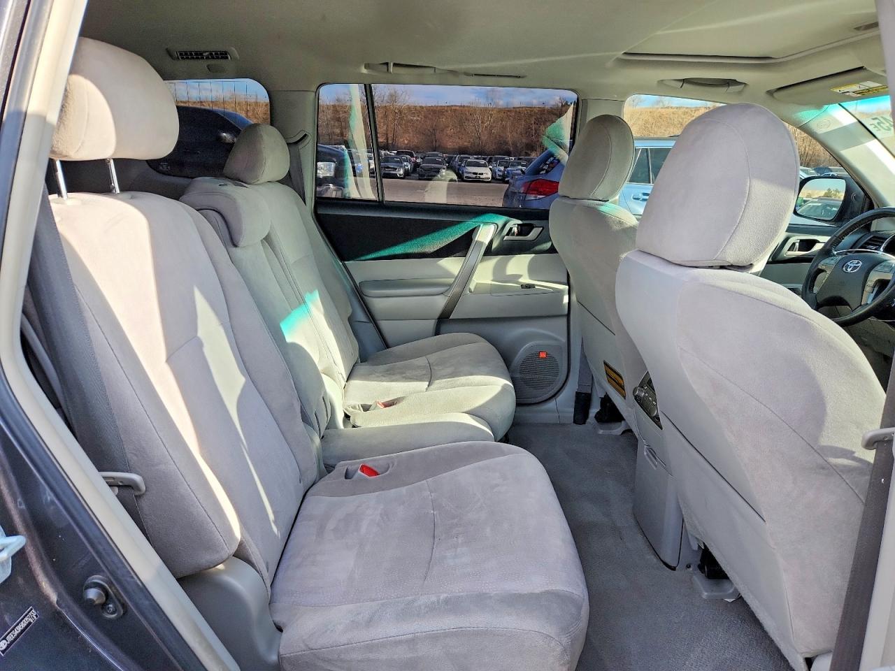 2008 TOYOTA HIGHLANDER SPORT photo 11