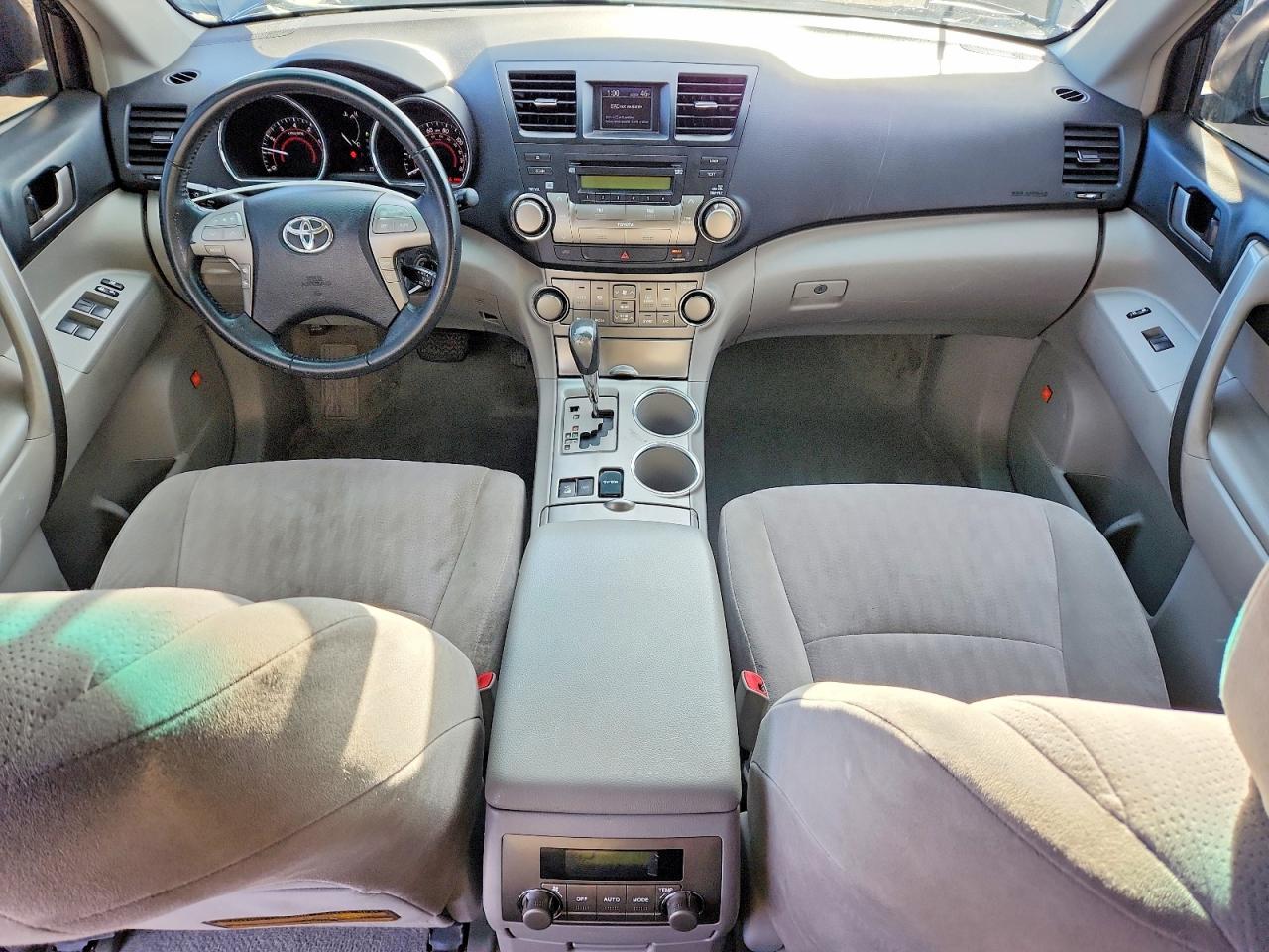2008 TOYOTA HIGHLANDER SPORT photo 8