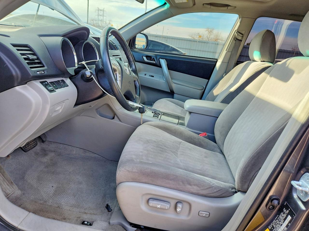 2008 TOYOTA HIGHLANDER SPORT photo 7
