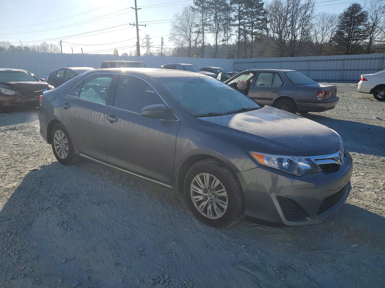 2014 TOYOTA CAMRY L photo 7