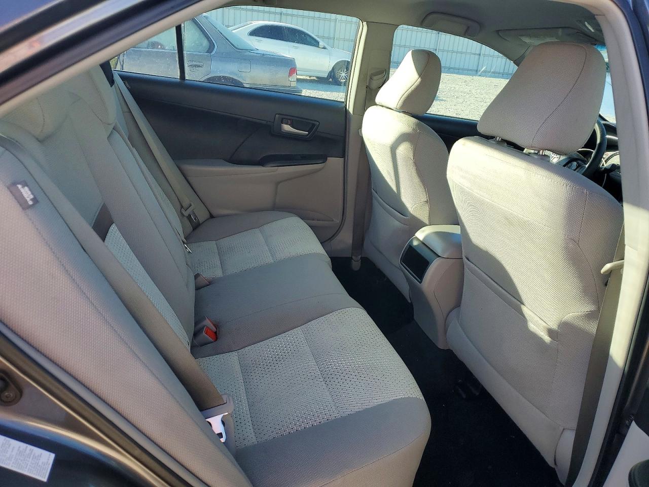 2014 TOYOTA CAMRY L photo 19
