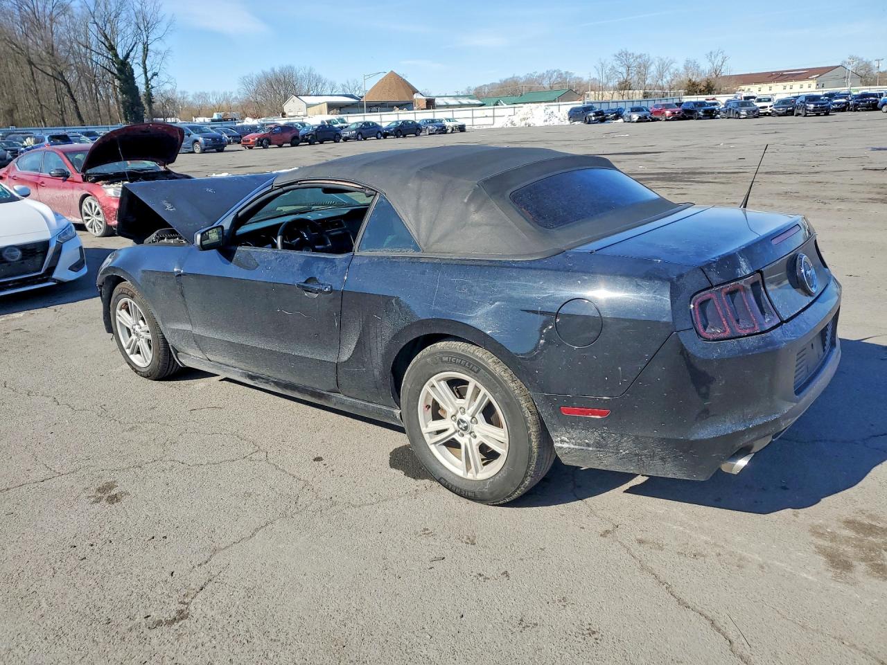 2014 FORD MUSTANG photo 2