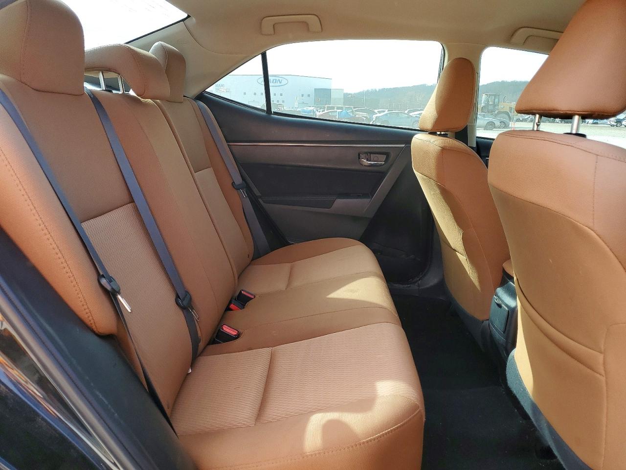 2014 TOYOTA COROLLA LE photo 10