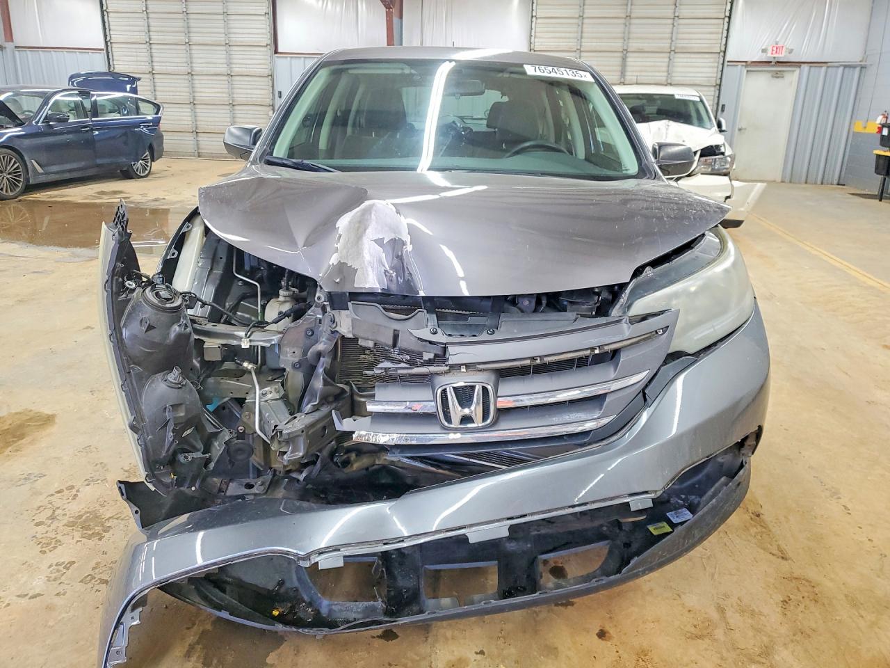 2014 HONDA CR-V LX photo 5