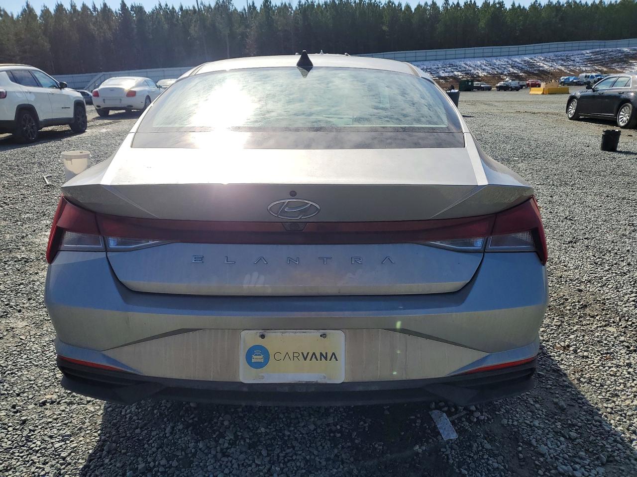 2021 HYUNDAI ELANTRA SEL photo 6