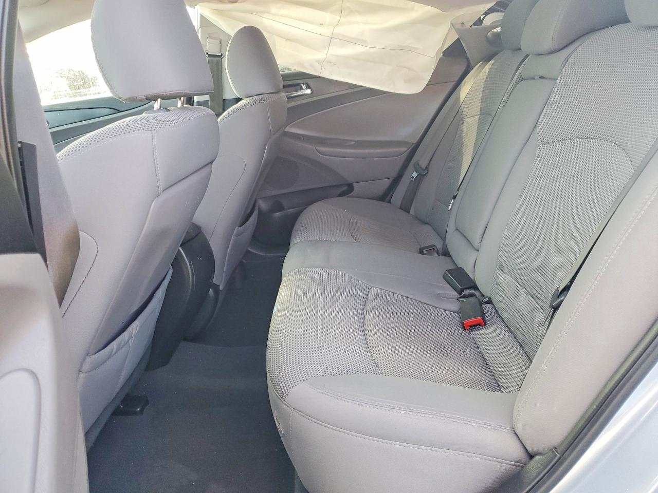 2013 HYUNDAI SONATA GLS photo 19