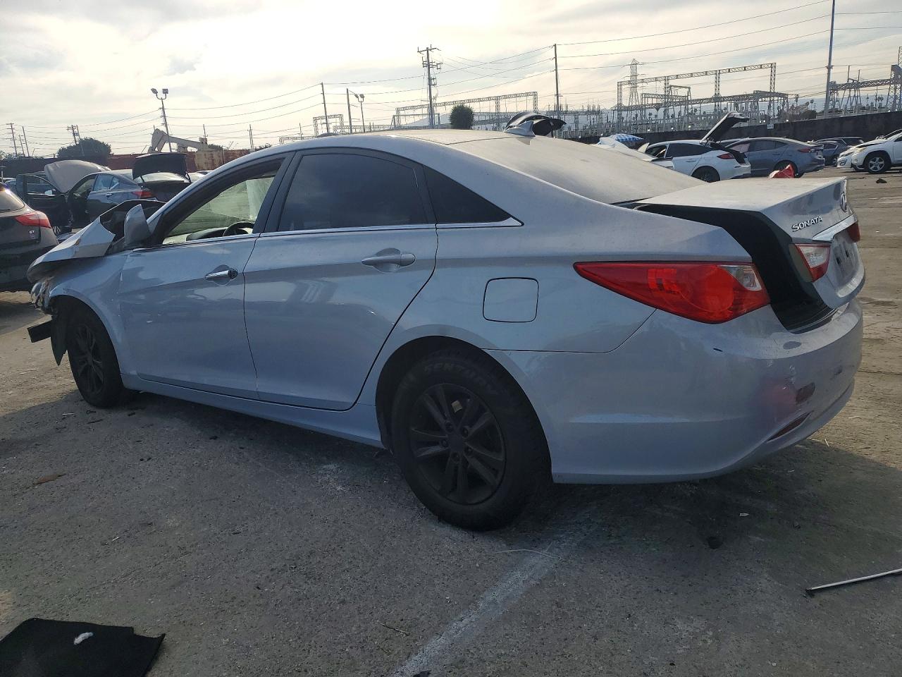 2013 HYUNDAI SONATA GLS photo 3