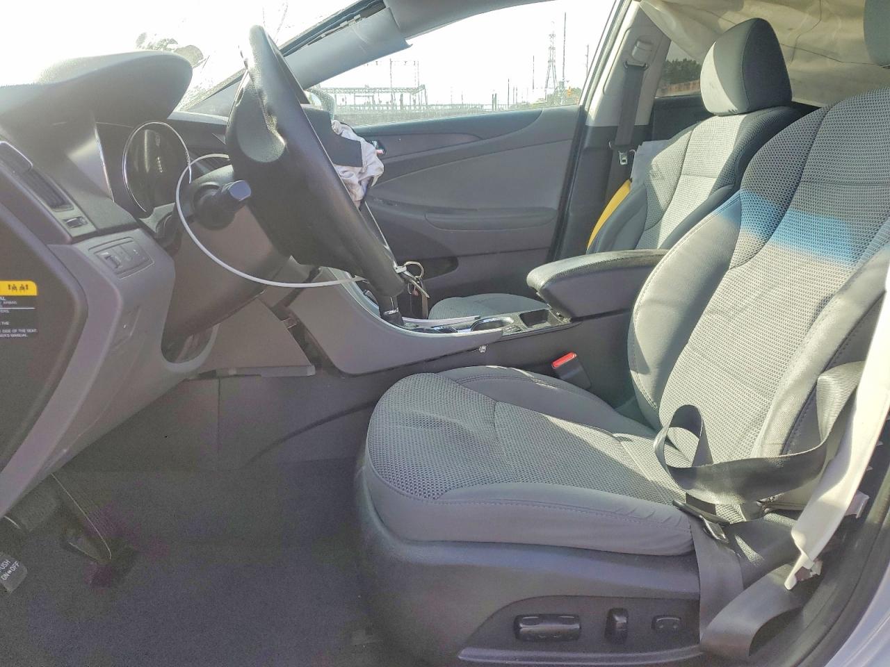 2013 HYUNDAI SONATA GLS photo 13
