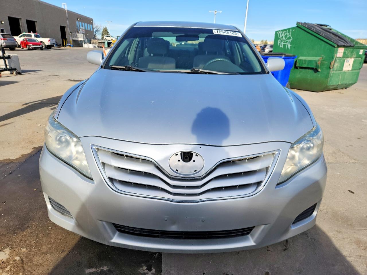 2011 TOYOTA CAMRY LE photo 5
