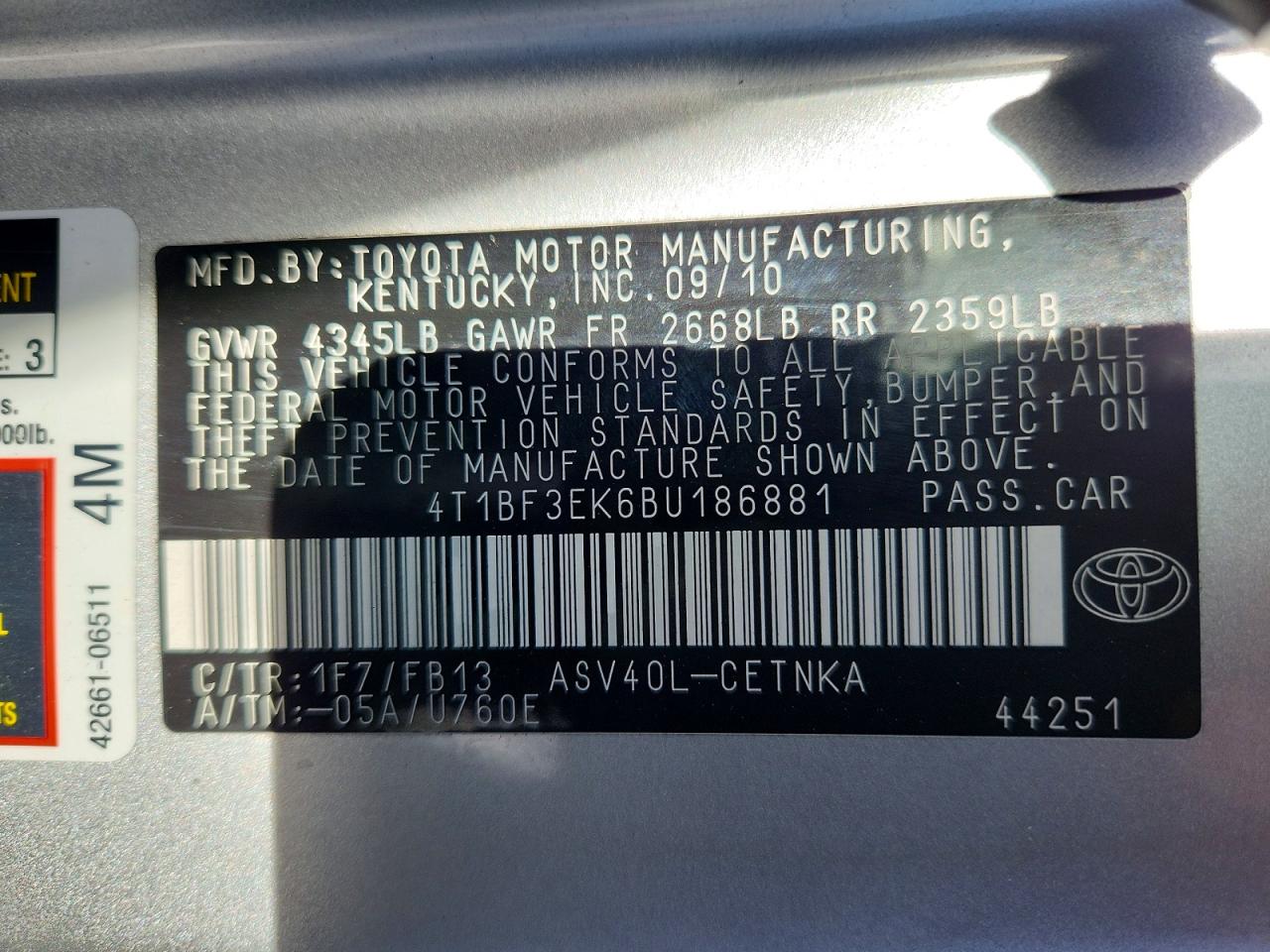 2011 TOYOTA CAMRY LE photo 12