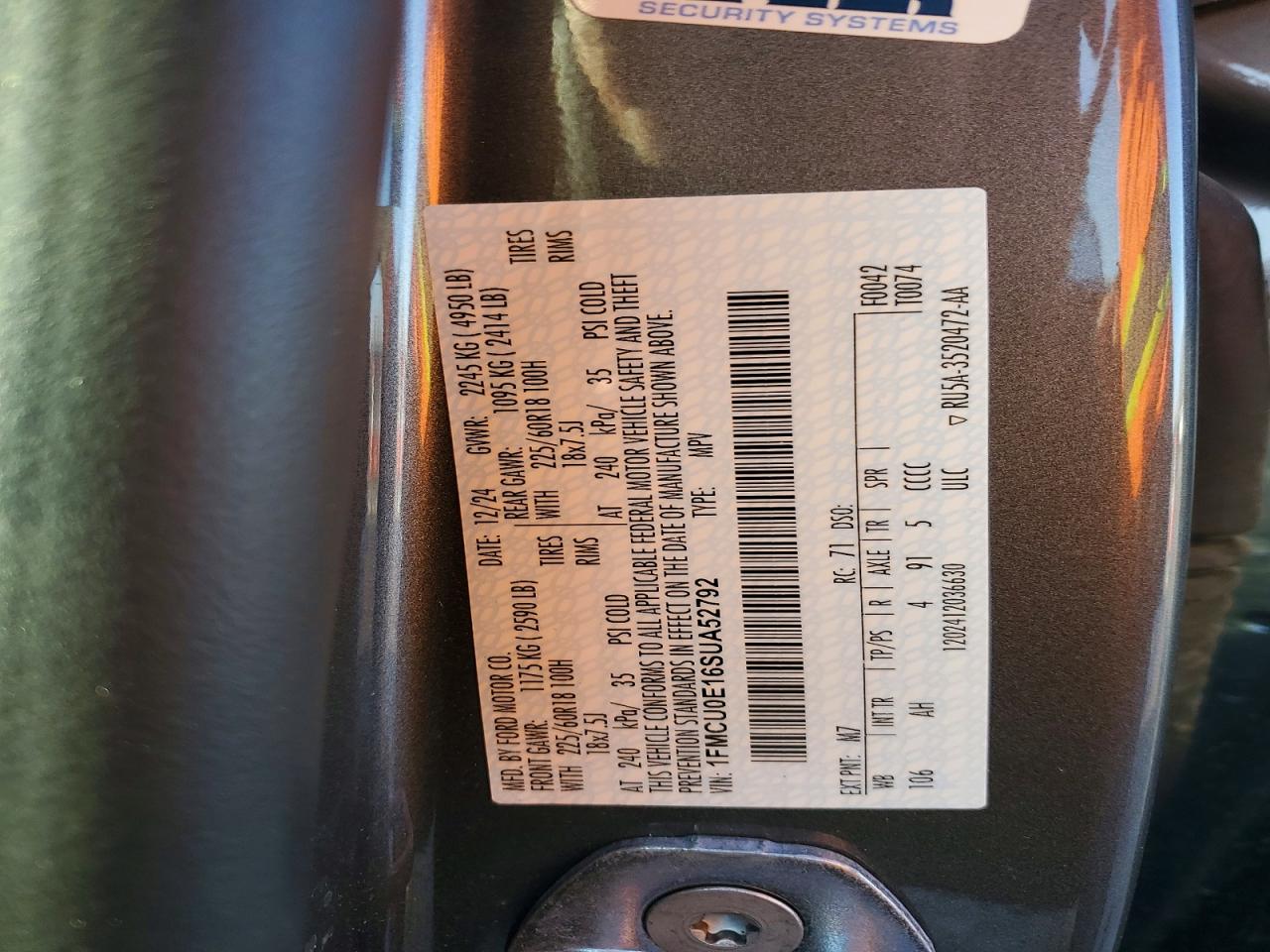 2025 FORD ESCAPE photo 13