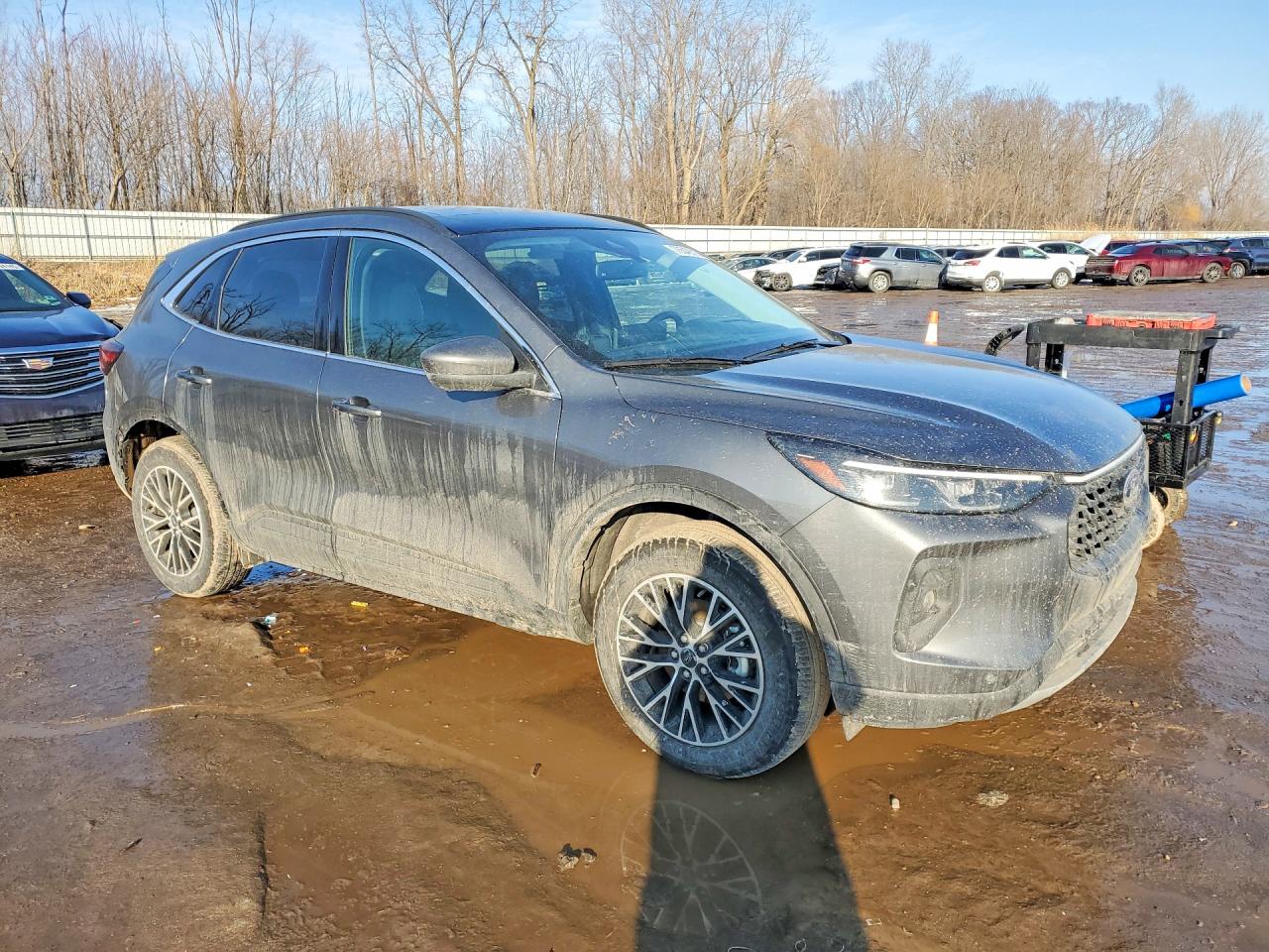 2025 FORD ESCAPE photo 4
