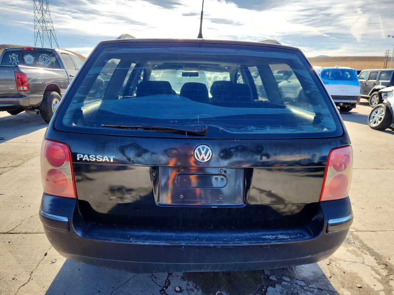 2002 VOLKSWAGEN PASSAT GLS photo 6