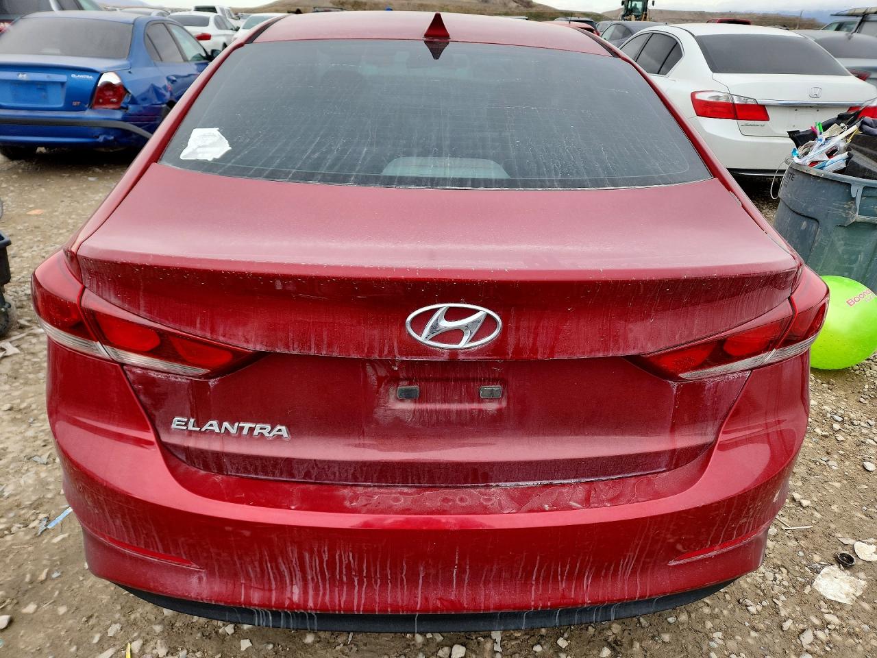 2017 HYUNDAI ELANTRA SE photo 6