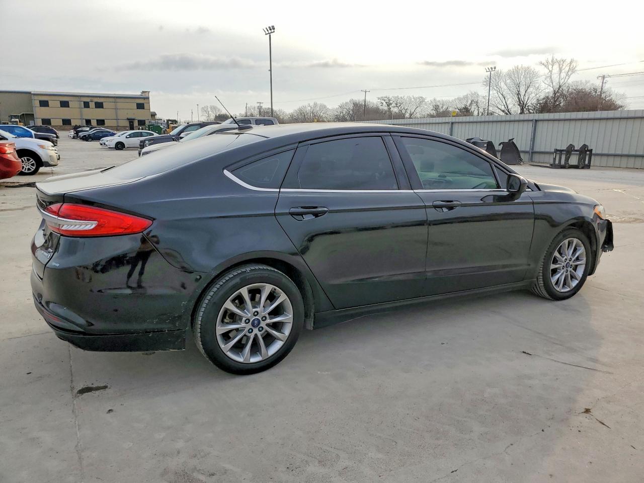 2017 FORD FUSION SE HYBRID photo 3