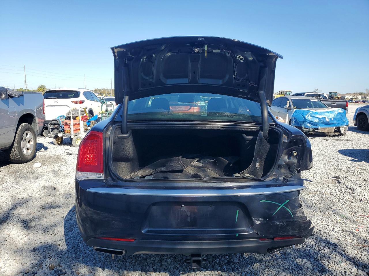 2019 CHRYSLER 300 TOURING photo 16