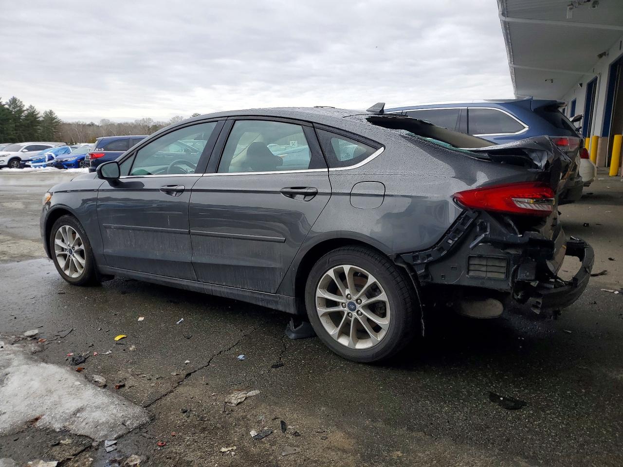 2020 FORD FUSION SE photo 2
