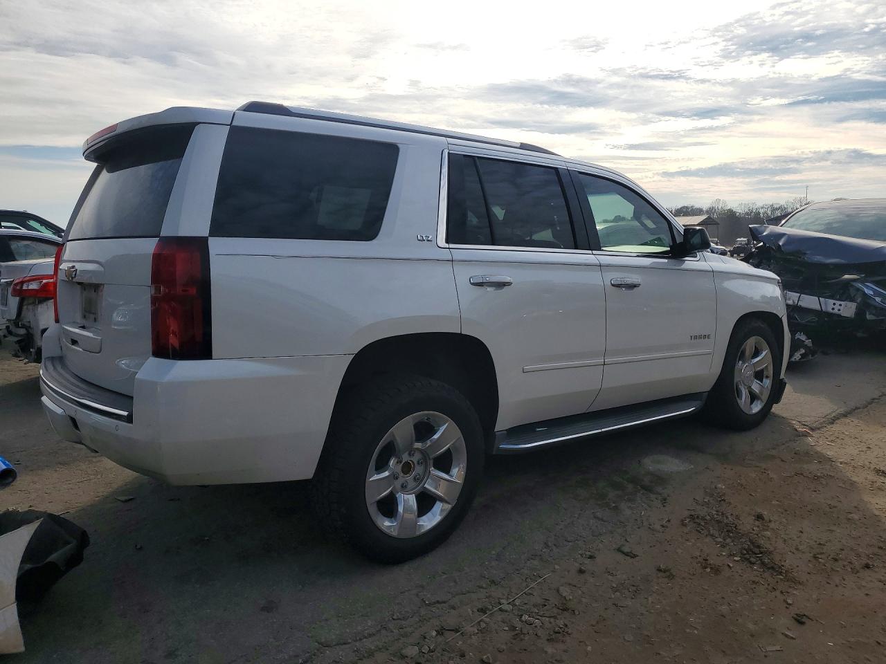 2016 CHEVROLET TAHOE C1500 LTZ photo 3