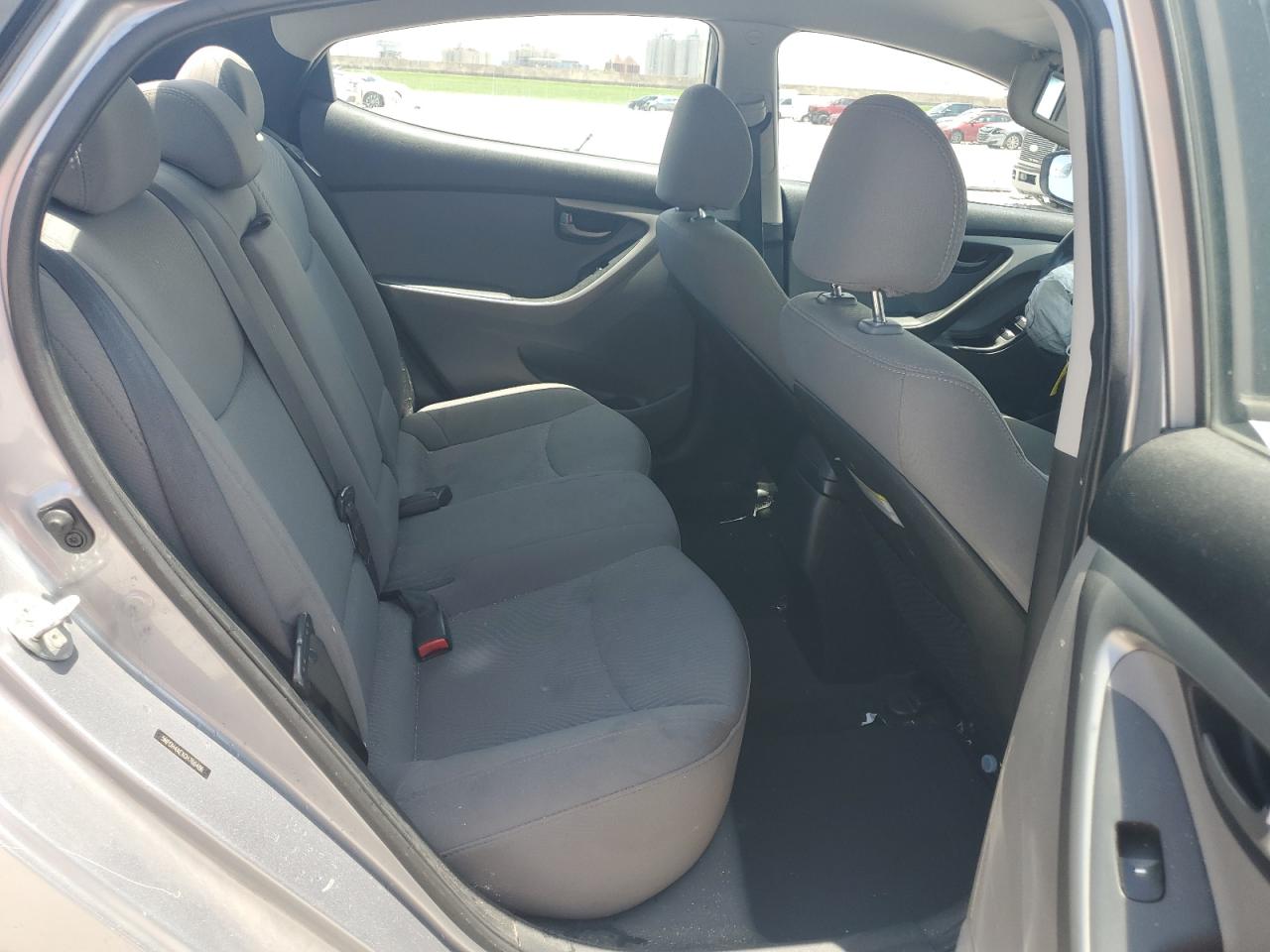 2016 HYUNDAI ELANTRA SE photo 19