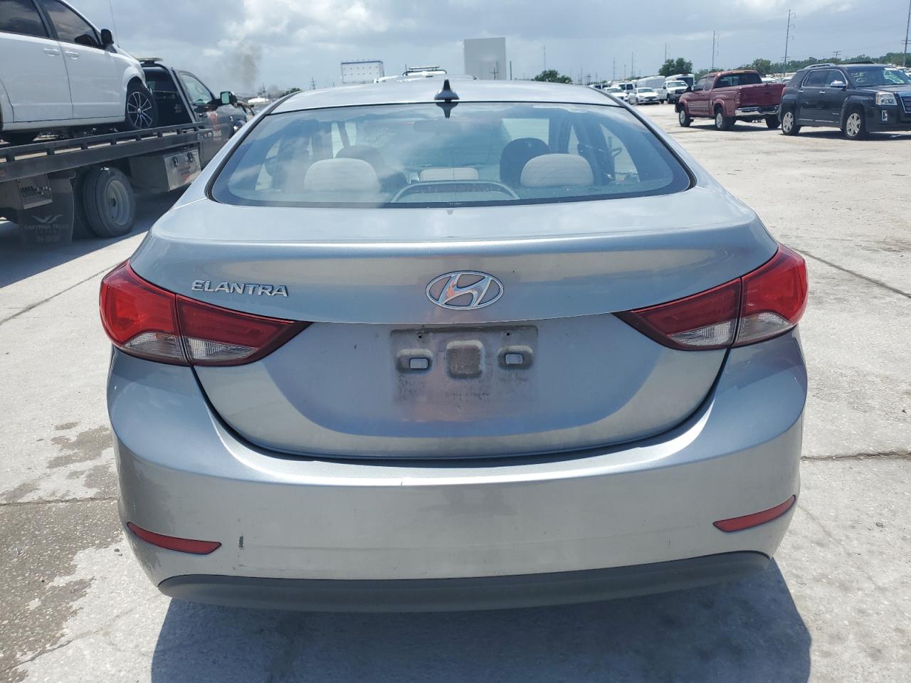 2016 HYUNDAI ELANTRA SE photo 11