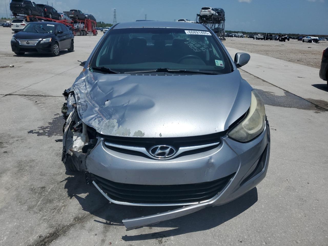 2016 HYUNDAI ELANTRA SE photo 9