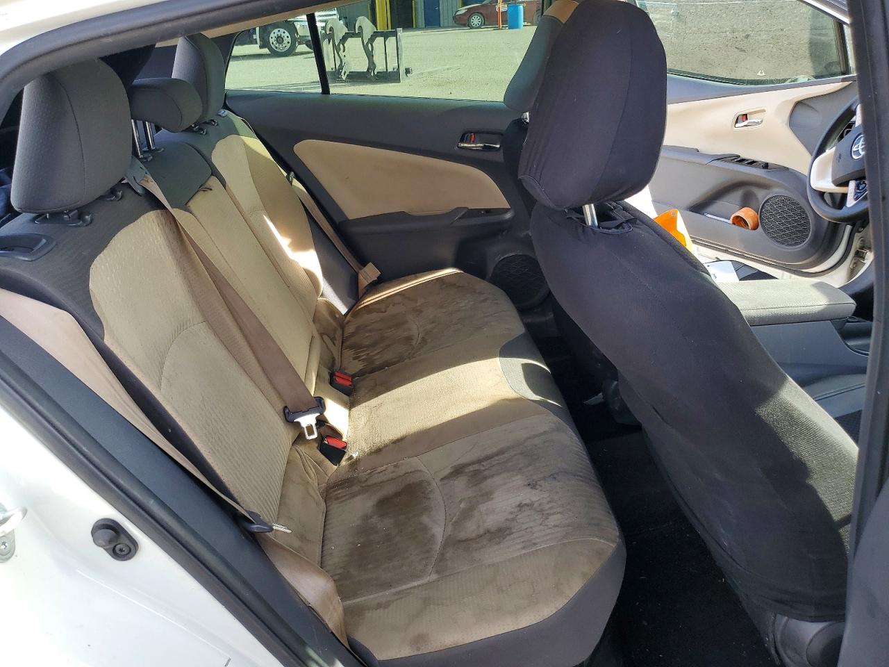 2017 TOYOTA PRIUS photo 7