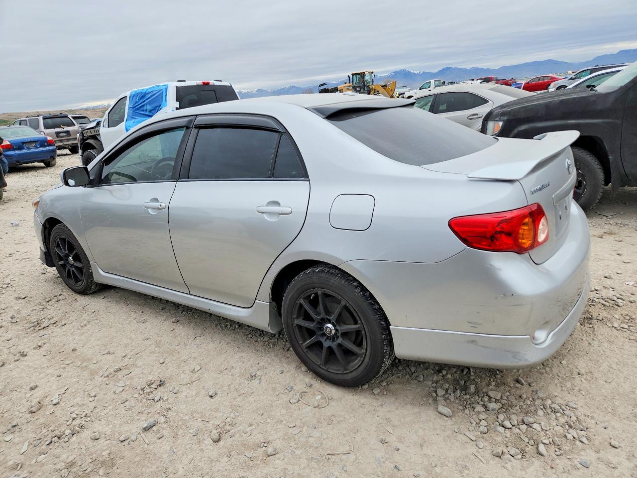 2010 TOYOTA COROLLA S photo 2