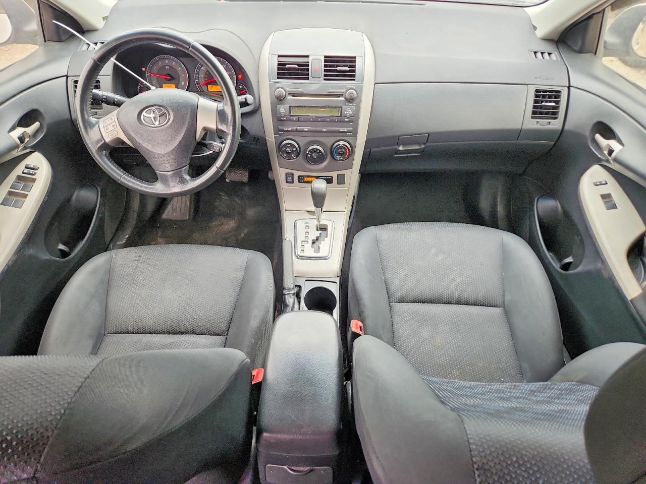 2010 TOYOTA COROLLA S photo 8