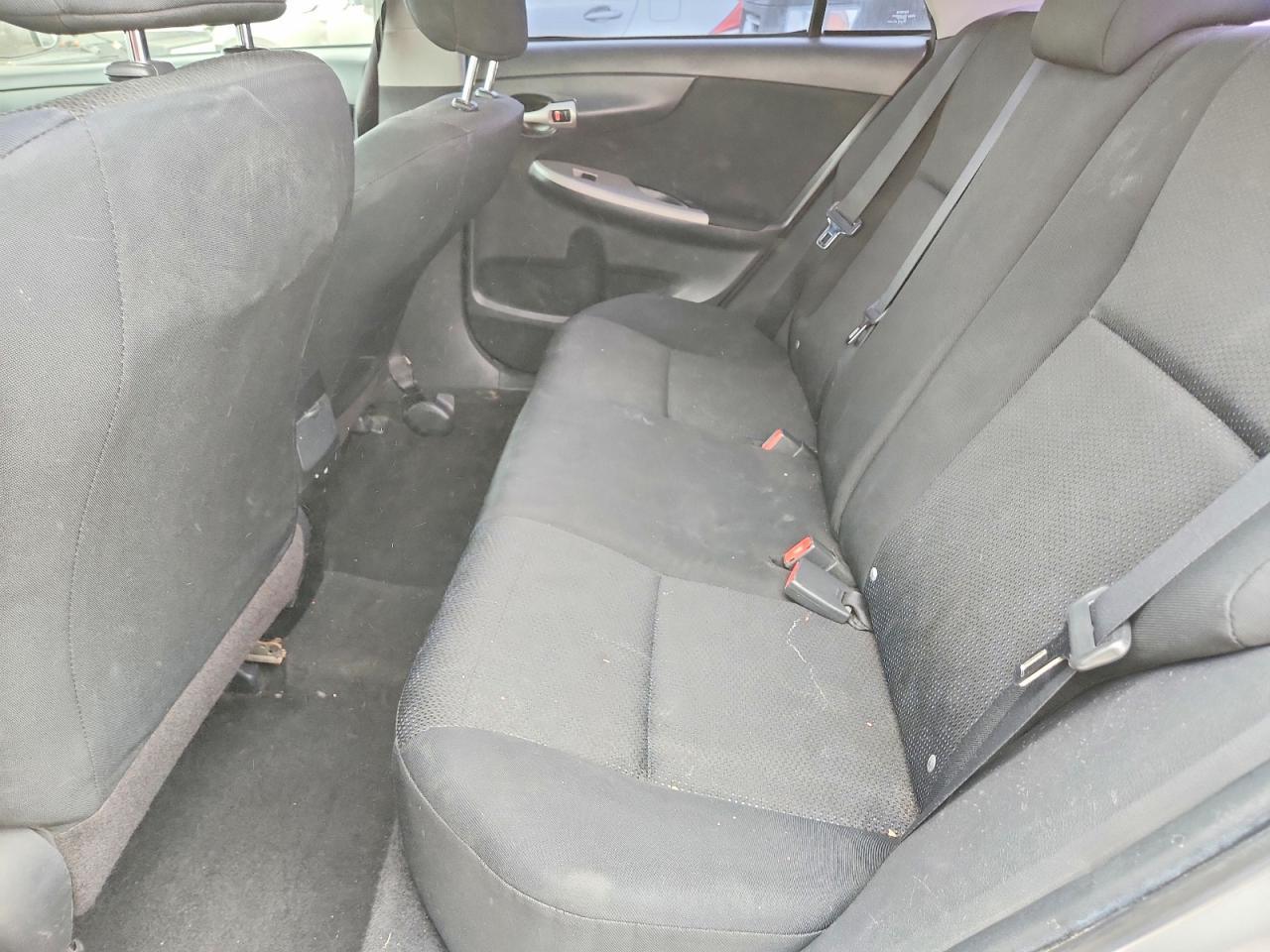 2010 TOYOTA COROLLA S photo 10