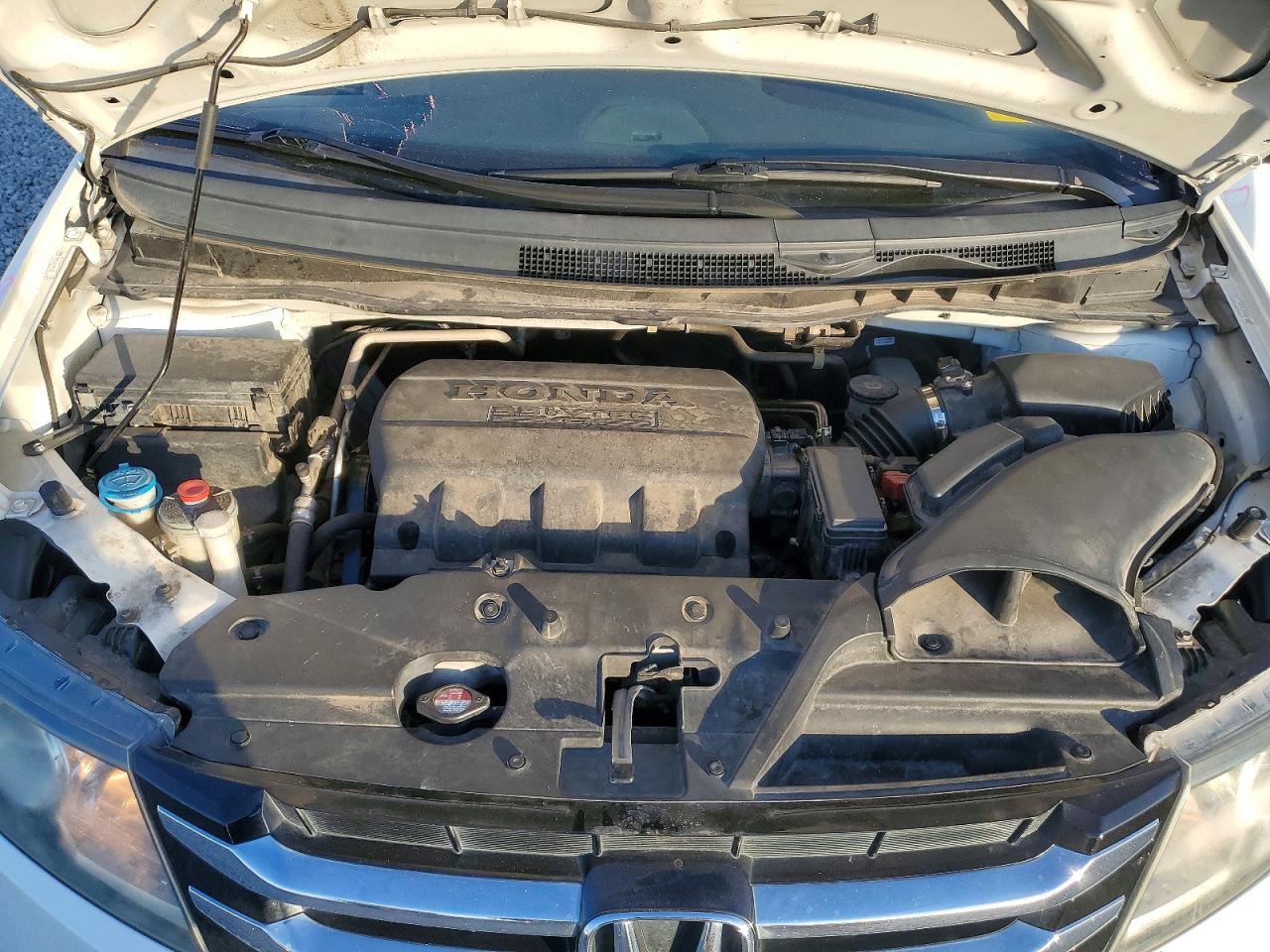 2016 HONDA ODYSSEY SE photo 12