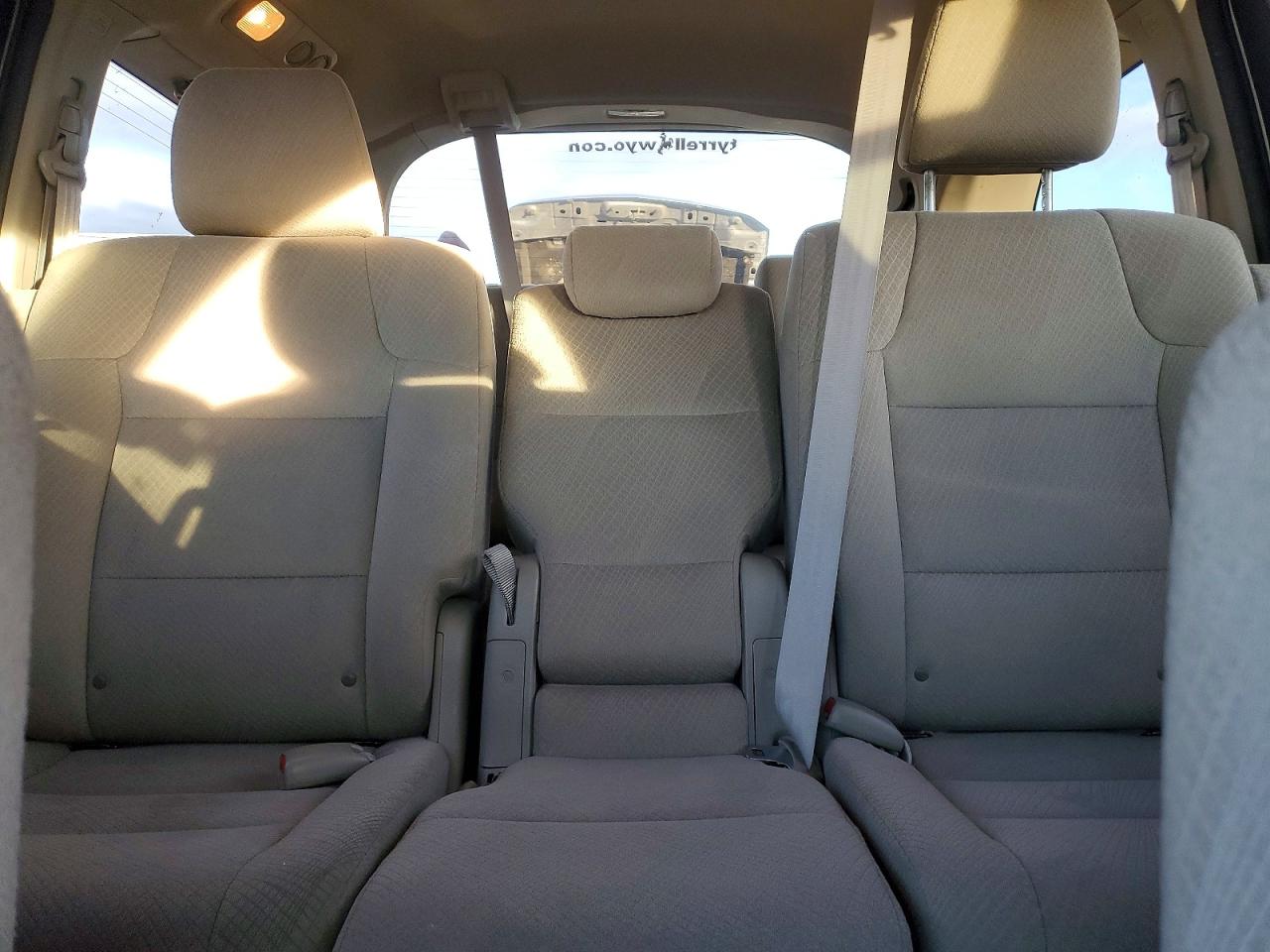 2016 HONDA ODYSSEY SE photo 10