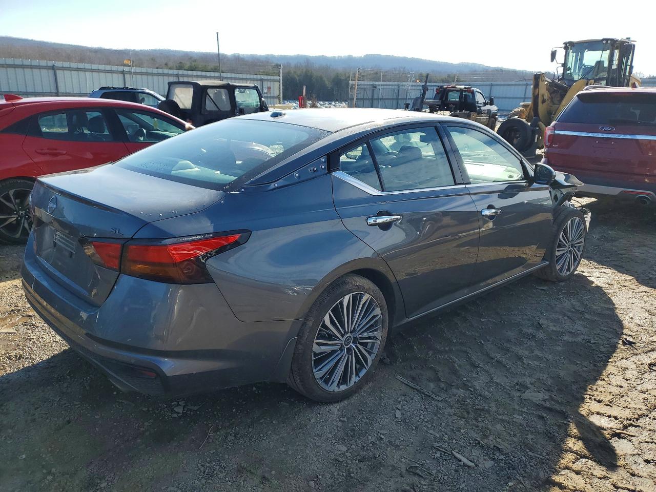 2025 NISSAN ALTIMA SL photo 5