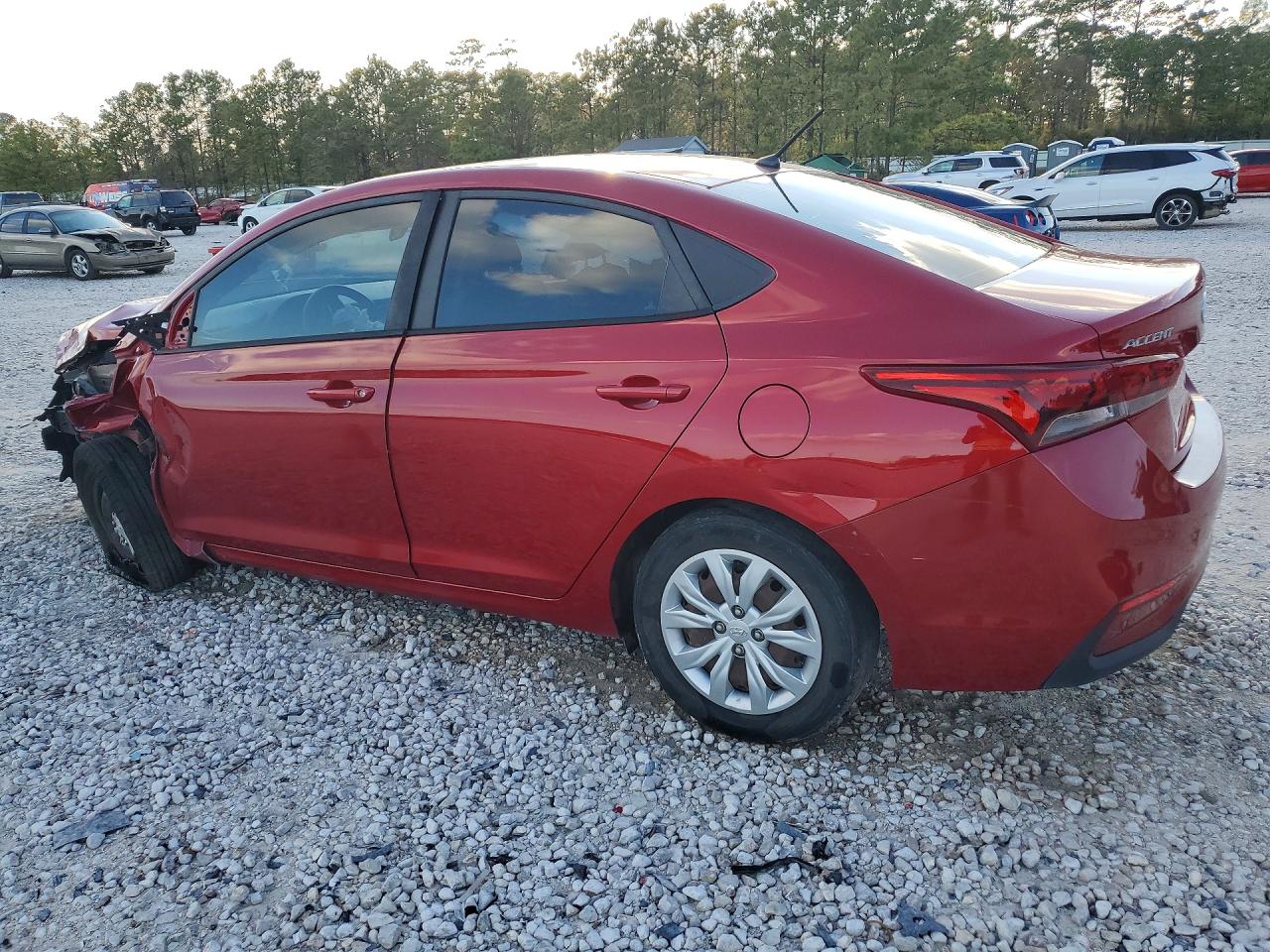 2019 HYUNDAI ACCENT SE photo 2