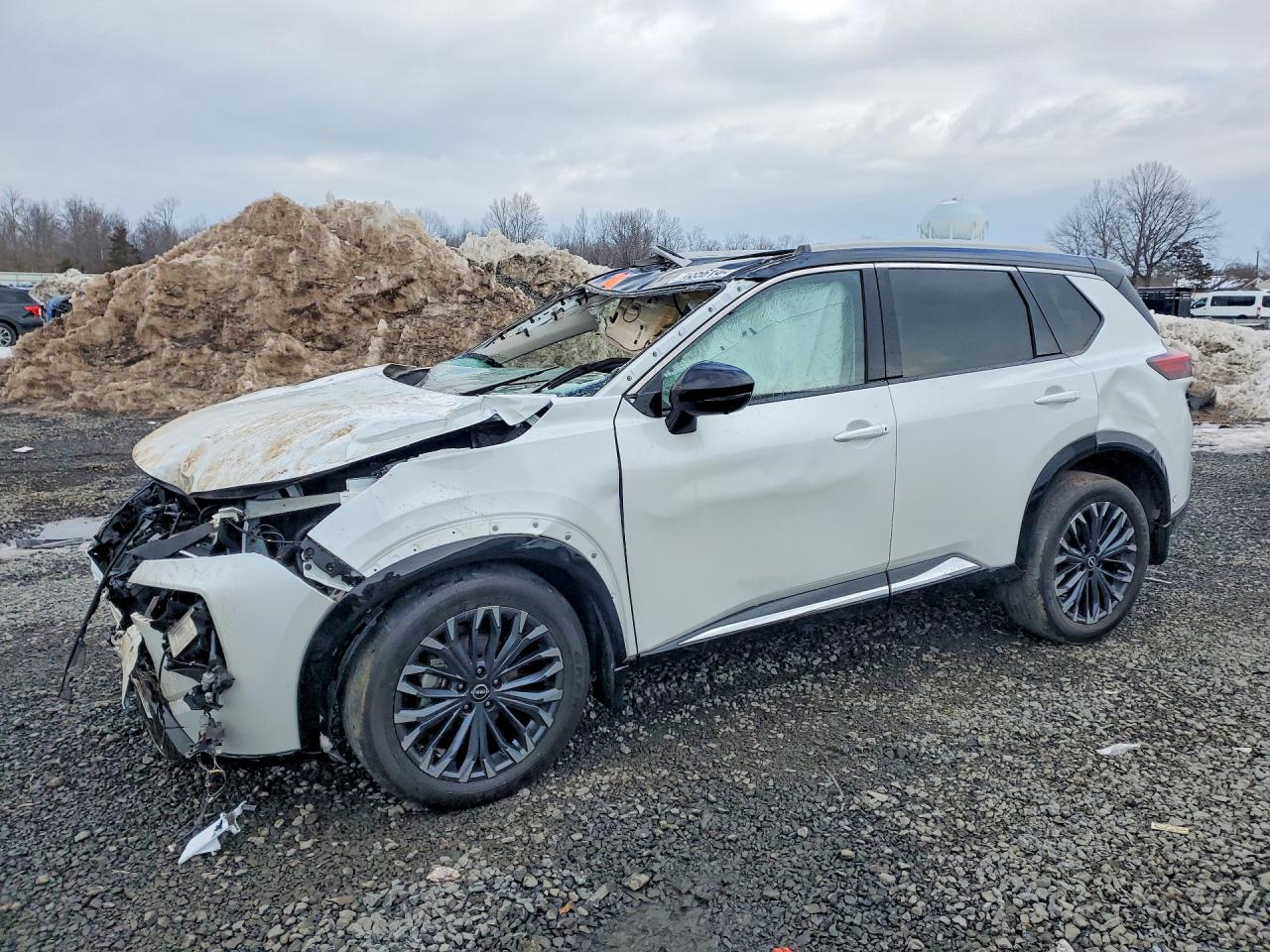 2024 NISSAN ROGUE