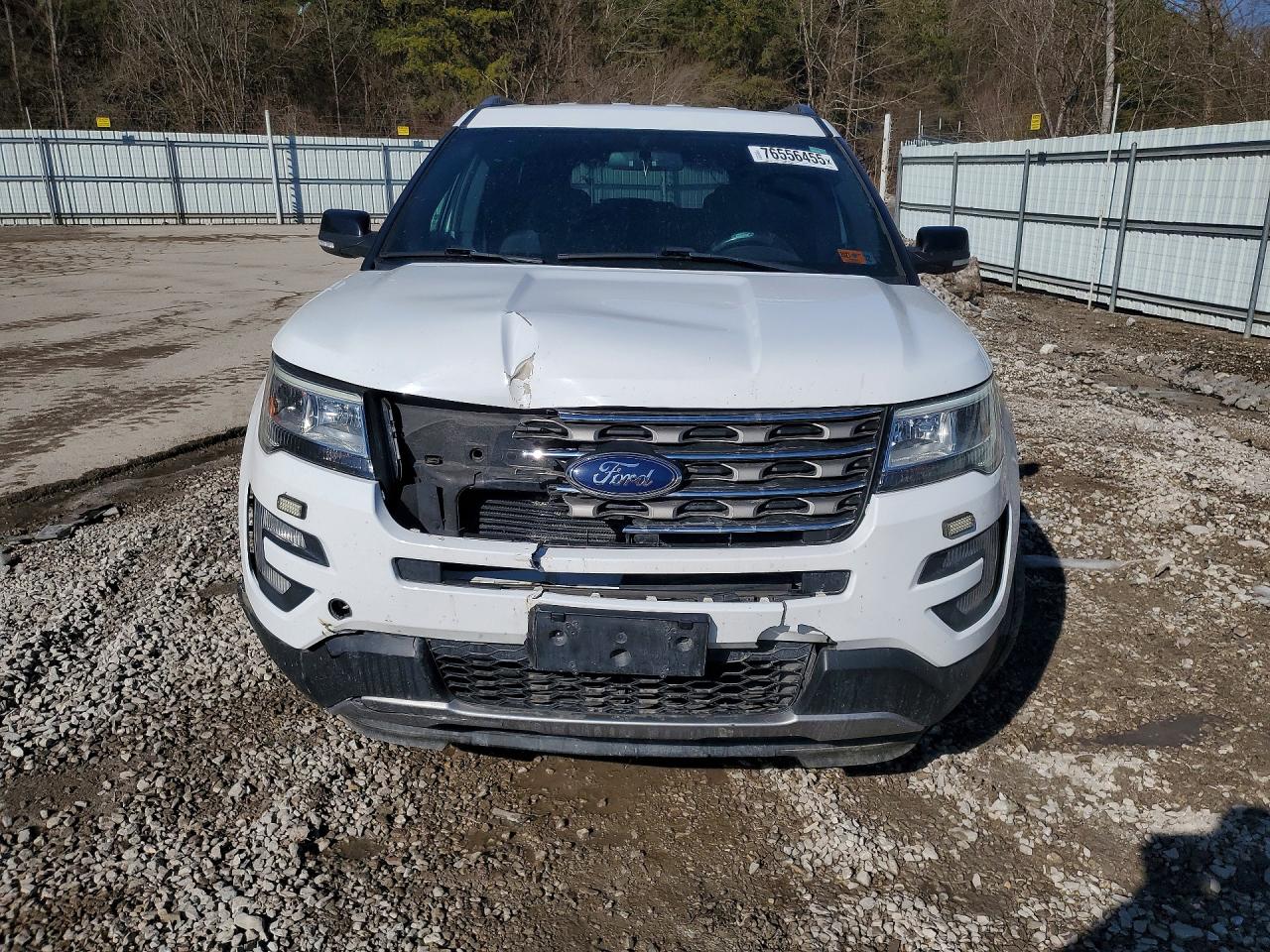 2017 FORD EXPLORER XLT photo 13