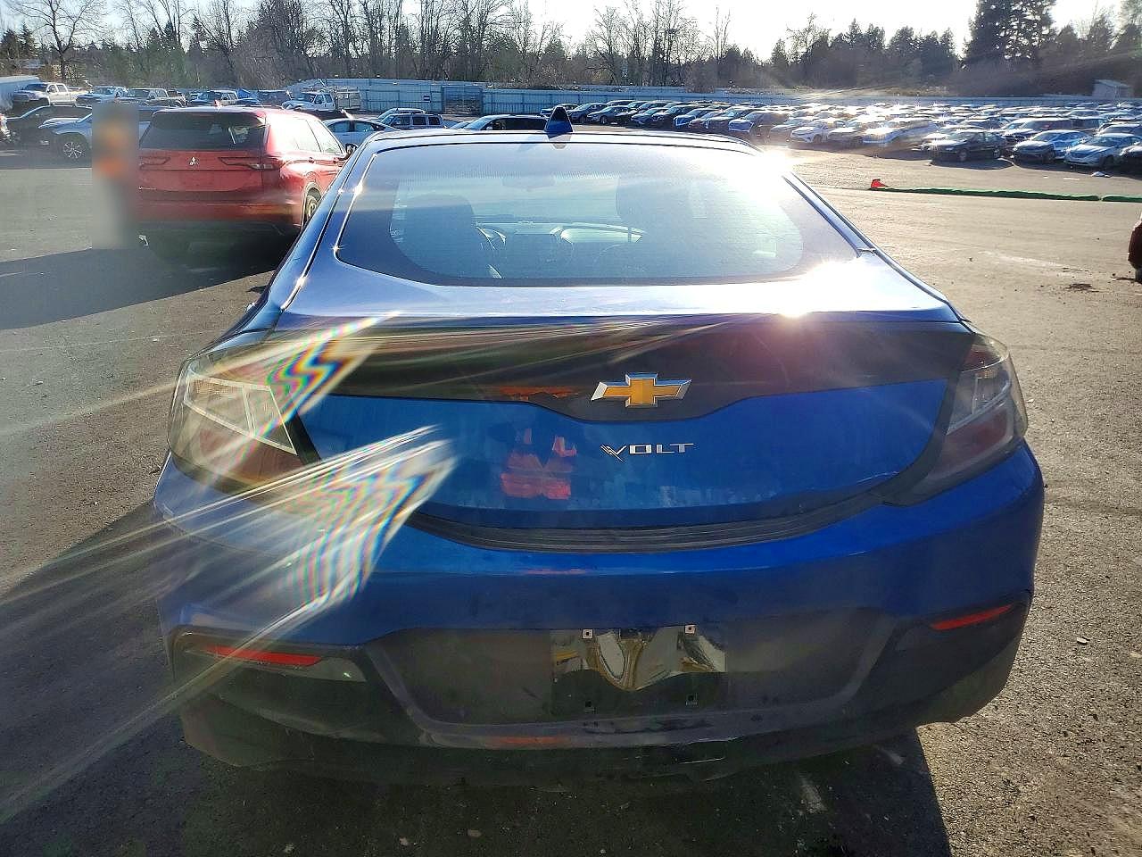 2016 CHEVROLET VOLT LT photo 6