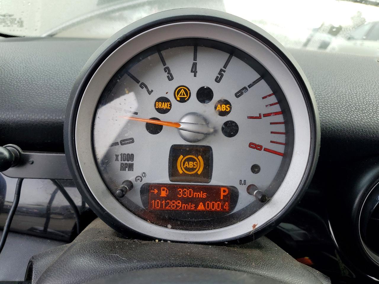 2008 MINI COOPER S photo 9