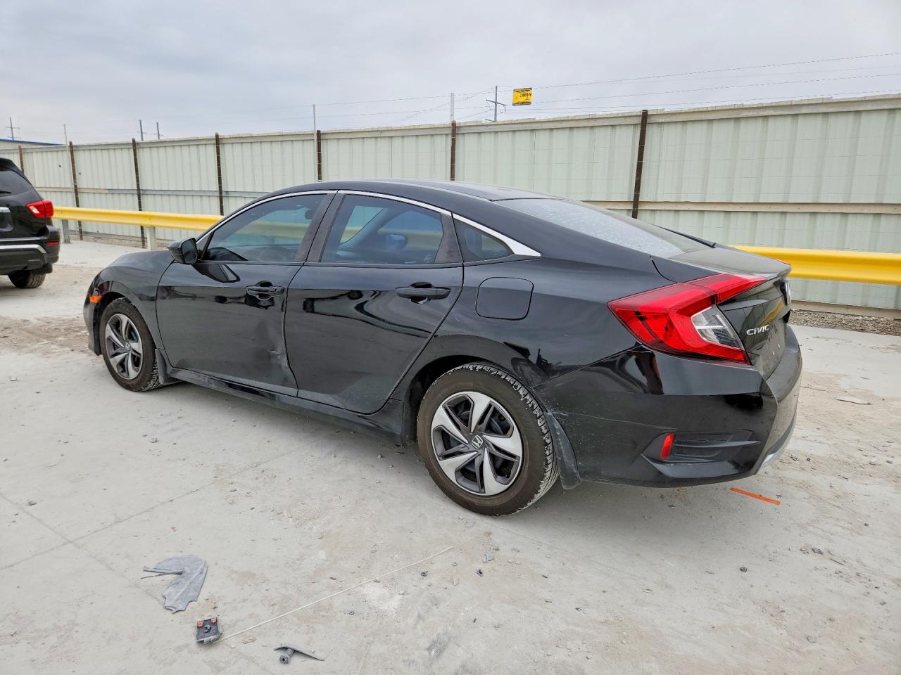 2020 HONDA CIVIC LX photo 2