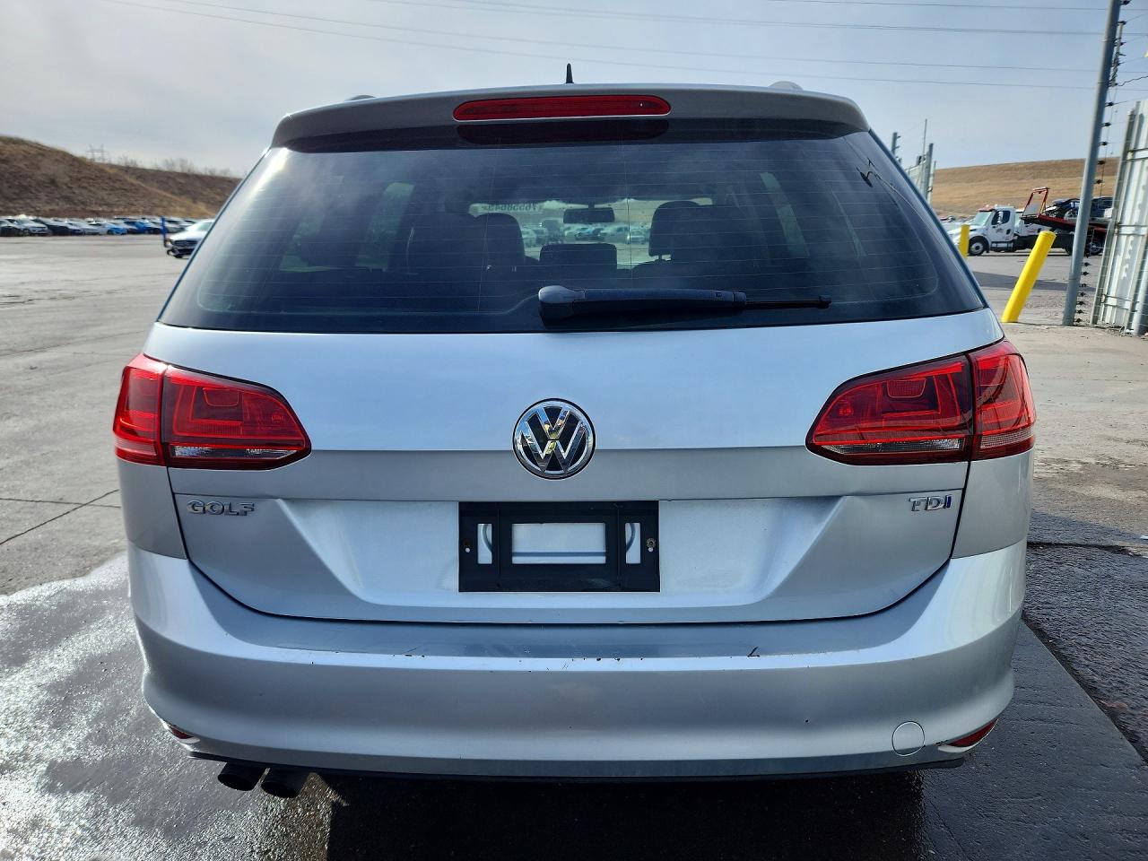 2015 VOLKSWAGEN GOLF SPORTWAGEN TDI S photo 11