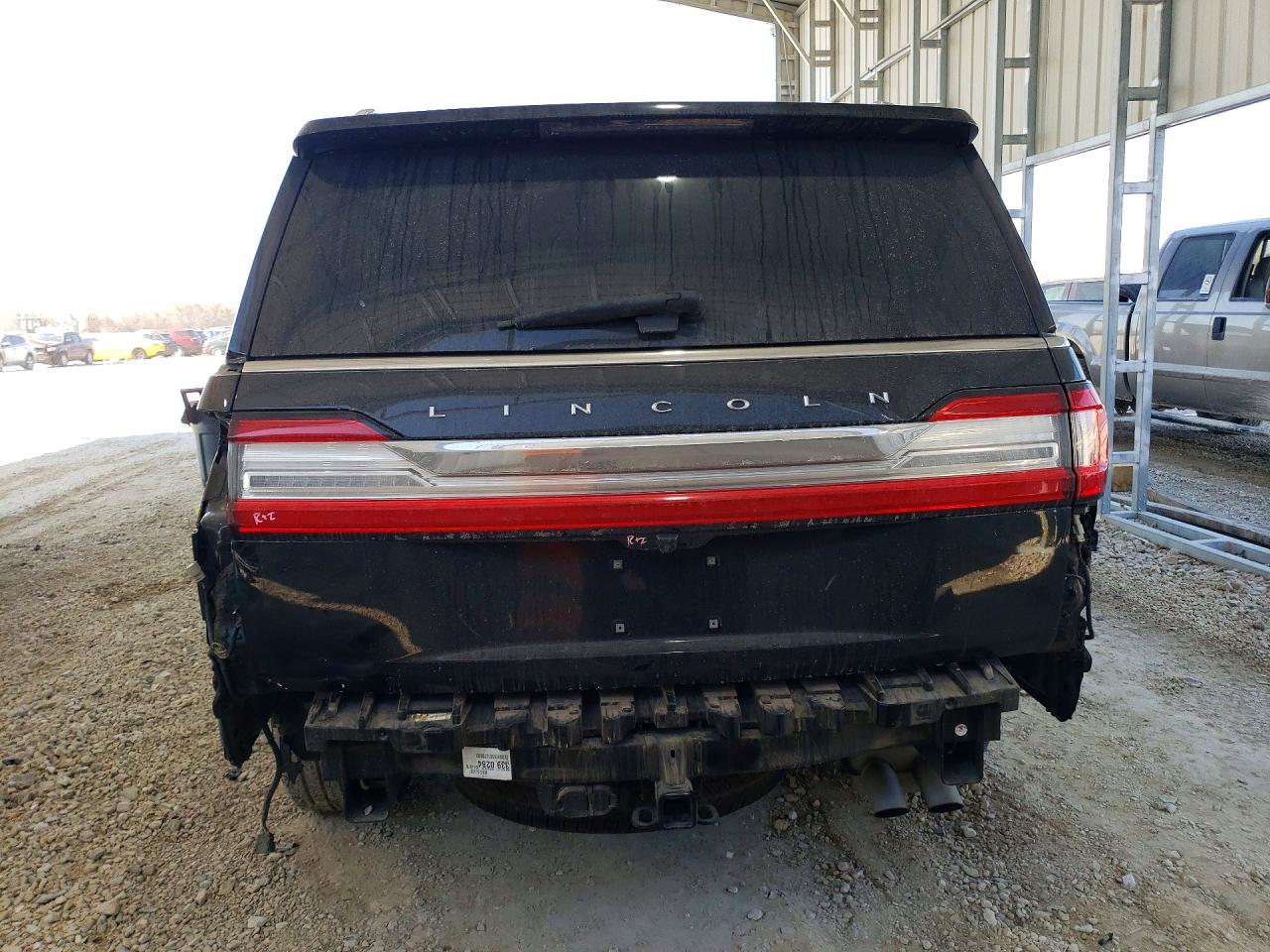 2019 LINCOLN NAVIGATOR RESERVE photo 6
